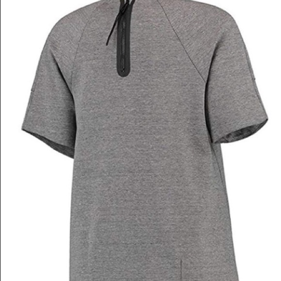 Nike short sleeve sweatshirt - Picture 7 of 7